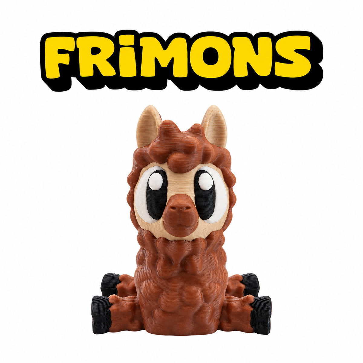 Roodbruine Frimons-alpaca zittend van voren, met zwarte hoefjes.