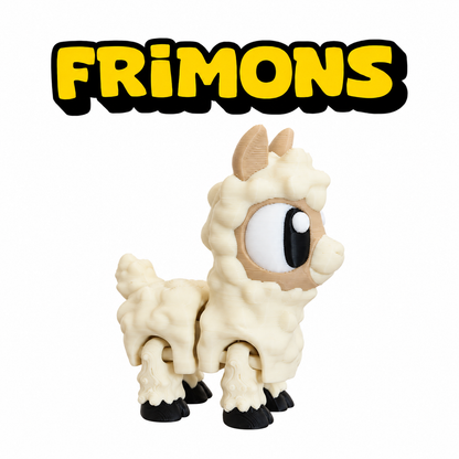 Crèmekleurige Frimons-alpaca met gekrulde vacht, staand van opzij.